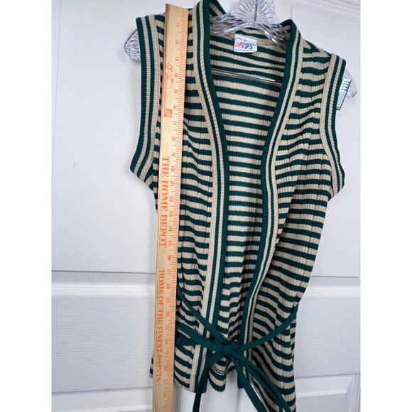 Vintage 70s Knits By Magda Sleeveless Cardigan Vest - Picture 5 of 13
